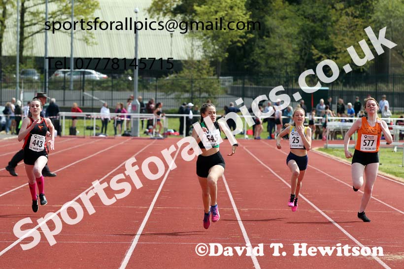 200 metres, 2021 NECAA Middlesbrough Open Meting, Sunday, May 9th. Photo: David T. Hewitson/Sports for All Pics
